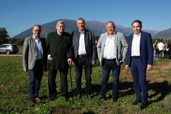von links: Bürgermeister LA Martin Mayerl, Dr. Hannes Androsch, ehem. Bürgermeister Josef Mair, Christian Auer, Wilfried Rendl